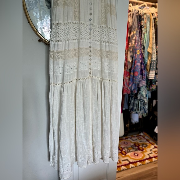 Spell 🤍 Suki Gown White EUC 🤍 XS - Picture 13 of 16